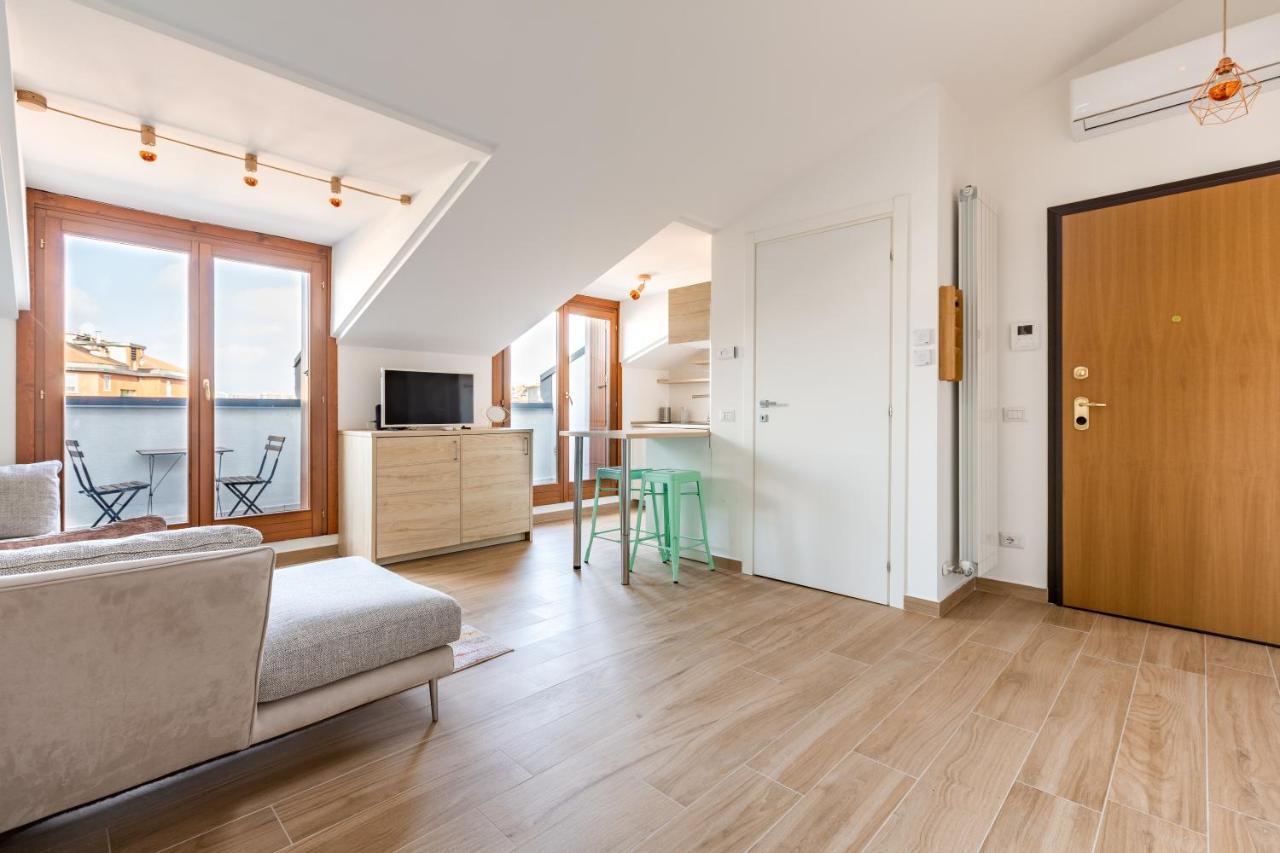 Cozy Studio W/Parking 5 Min Walk From The Bus Stop Милано Екстериор снимка